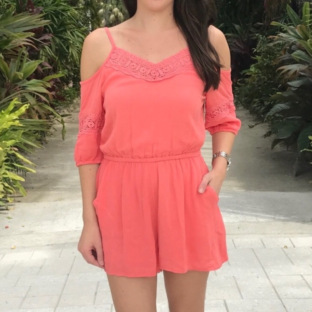 Angela Fashion Cold Shoulder Romper Size M Crochet Lace Detail 2 Side Pockets